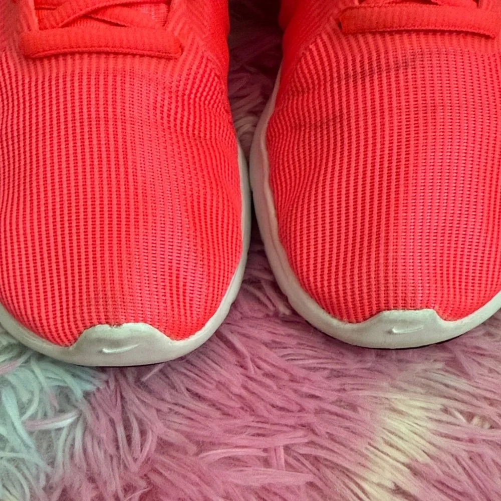 Nike Bijoux Kids' Neon‎ orange and Black Sneakers